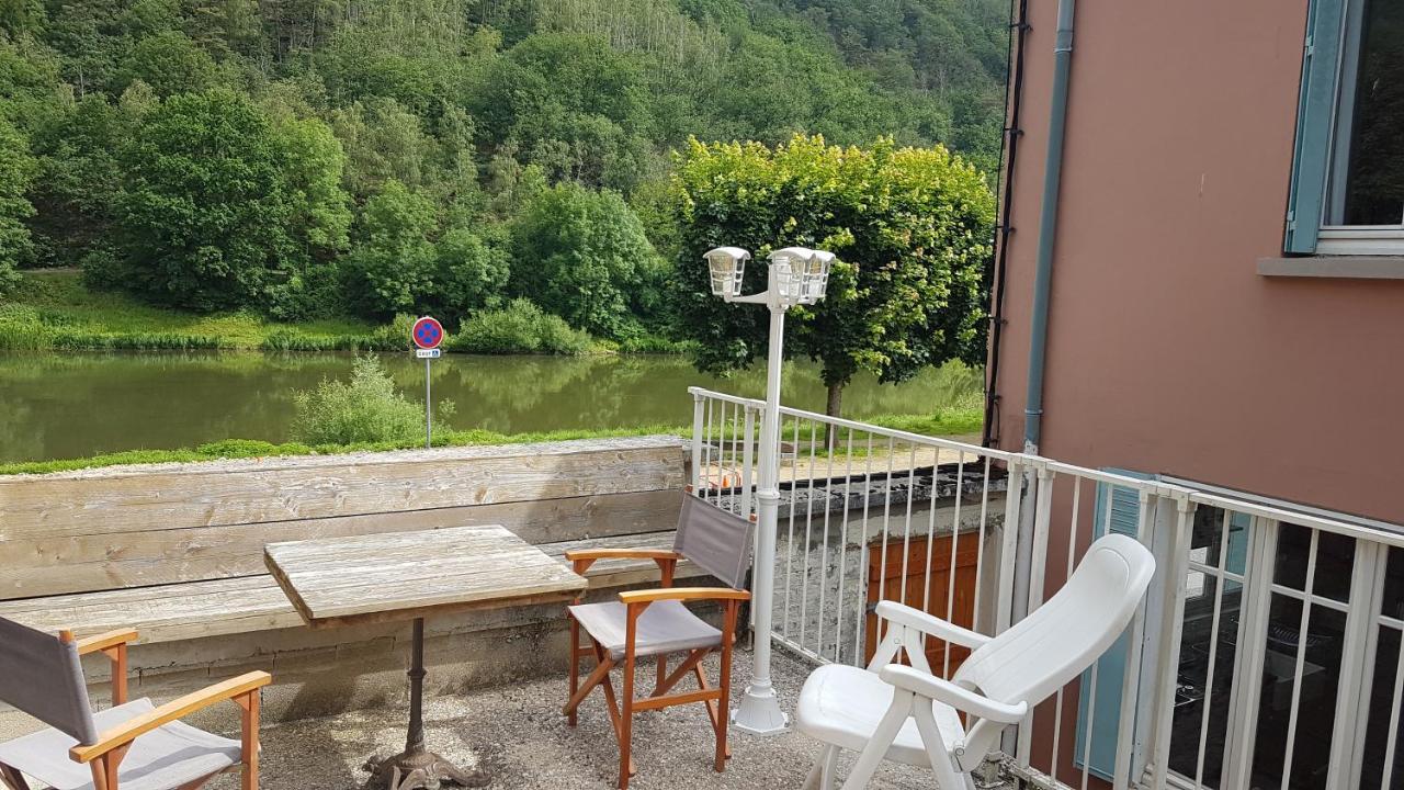 Le Balcon Sur La Meuse Villa Revin  Exterior photo