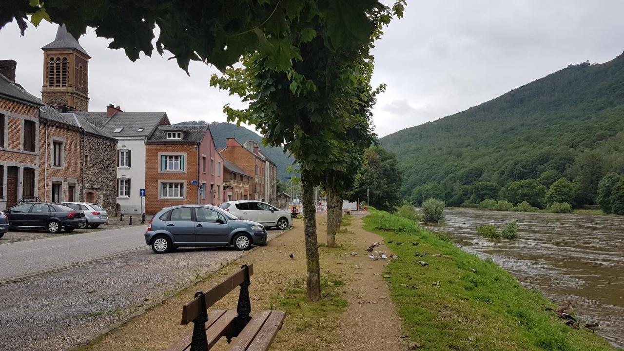 Le Balcon Sur La Meuse Villa Revin  Exterior photo